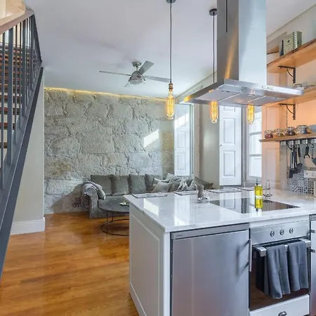 Elegant 2br Duplex In Center By Lovelystay Apartamento Oporto
