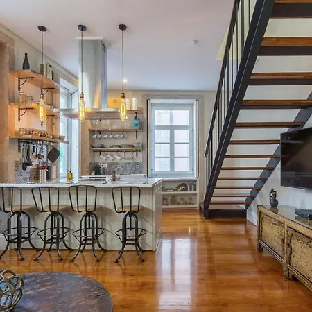 Elegant 2br Duplex In Center By Lovelystay 波尔图